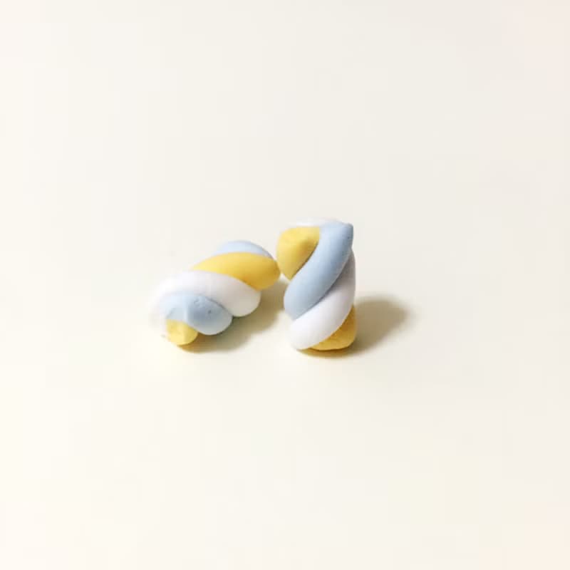 棉花糖耳環組(藍白黃配色)(兩個一組)(可改耳夾式)