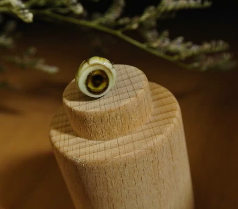 【 T - C 】耳環 日本白瓷 瓷器  限量 自然釉色 無限看不膩色調 攝氏1350高溫燒製