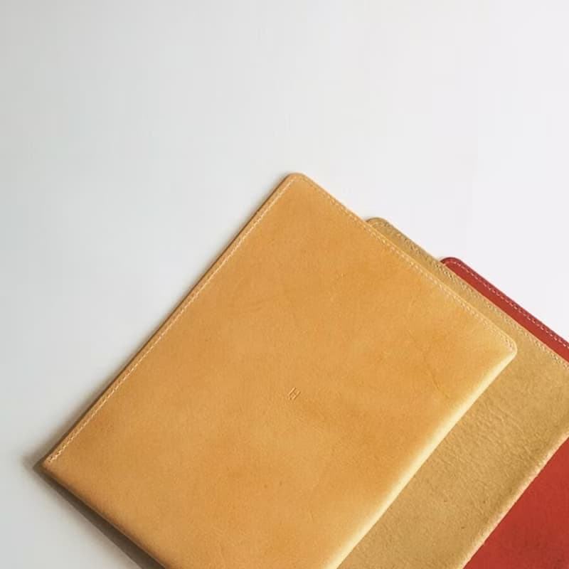 真皮手工文件袋 - M | Hender Scheme