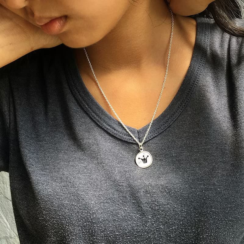 國王項鍊/王冠 ,宣示妳的自主,女孩一樣可當國王,愛自己幸福中