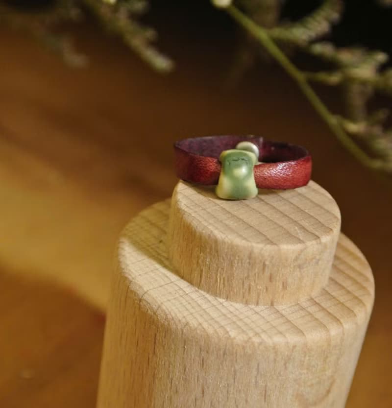 【 T - C 】戒指 皮革 牛皮 日本白瓷 瓷器  限量 自然釉色 無限看不膩色調 攝氏1350高溫燒製