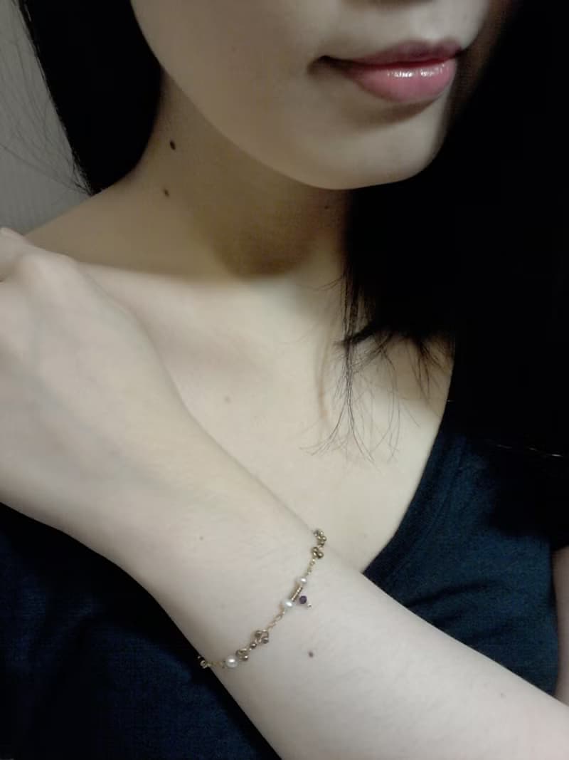 清泉甘露 ‧ 珍珠 水晶 黃銅 古典 海洋藍 細手鍊