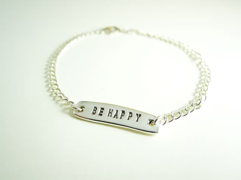 訂製一個專屬的禮物 純銀手鍊 / 純銀項鍊 / 鎖骨鍊 / 紀念日 / 情人節