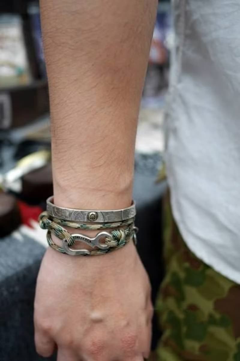 【METALIZE】Hook with rope bracelet 三圈式傘繩手鍊 -工業鉤款-紫迷彩(黑色)