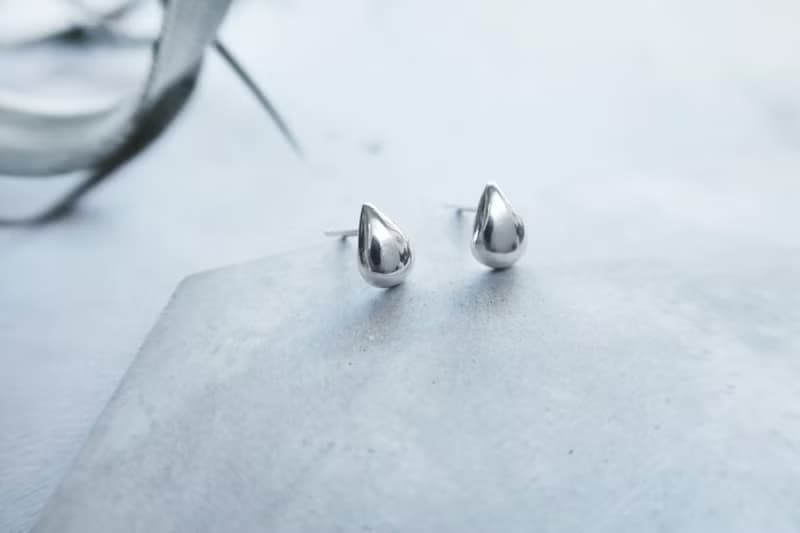925純銀 小水滴 耳環 或 耳夾  一對