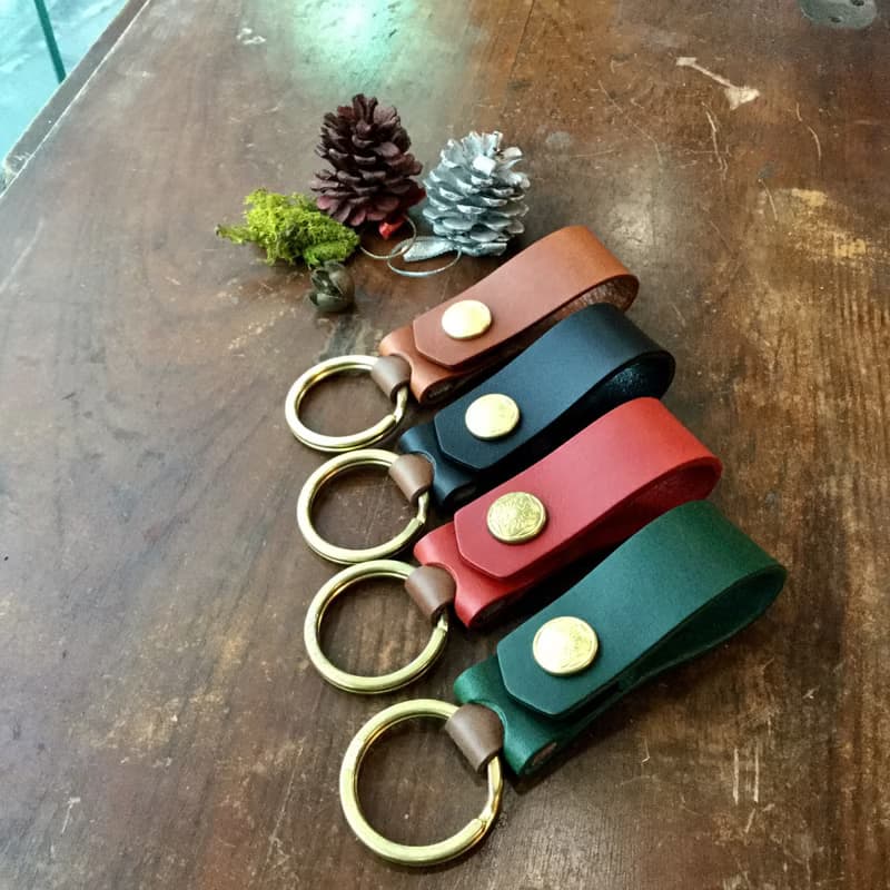 isni 藏愛鑰匙圈  歐洲牛皮/黃銅五金 交換禮物