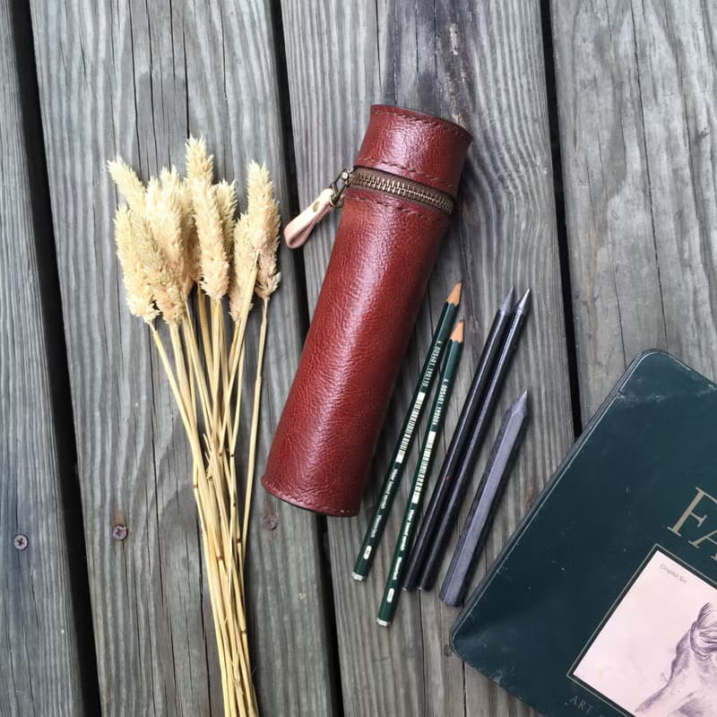 植鞣牛皮圓筒真皮筆袋－茶咖啡
