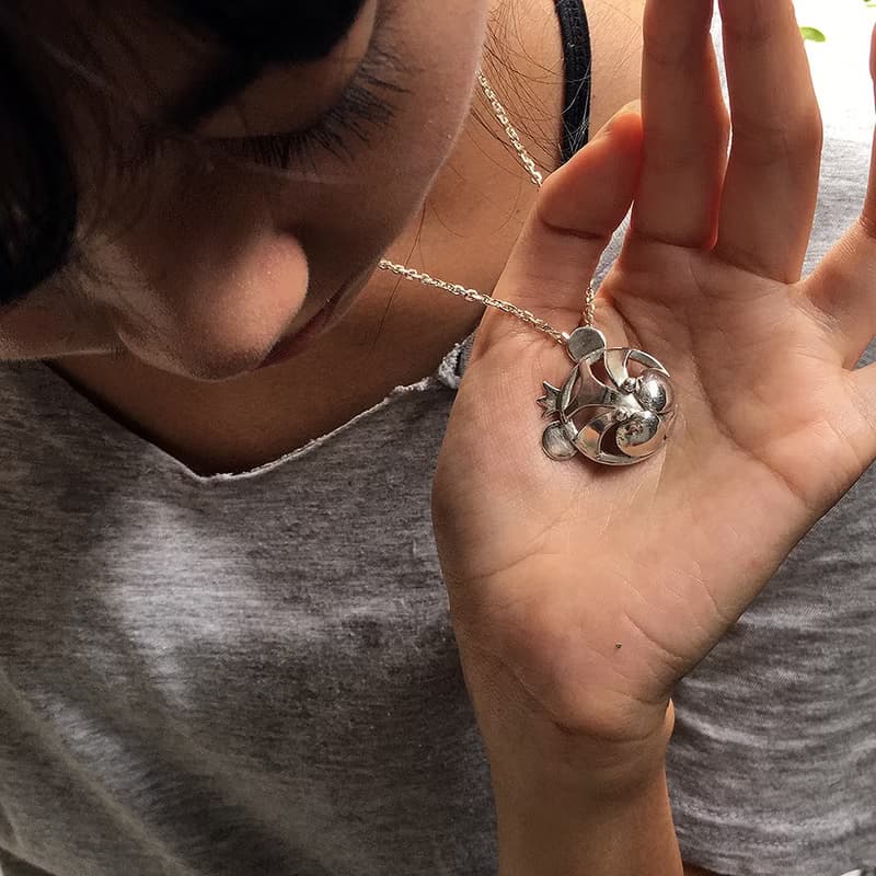 虎寶金旺~純銀十二生肖彌月墜飾項鍊,手作的詩小朋友第一件純銀飾