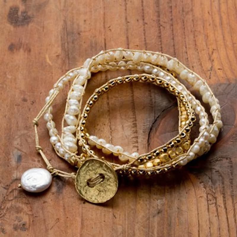 ラップブレス・淡水パールとゴールドカラーのハイセンスなラップブレスレット・WrapBr01