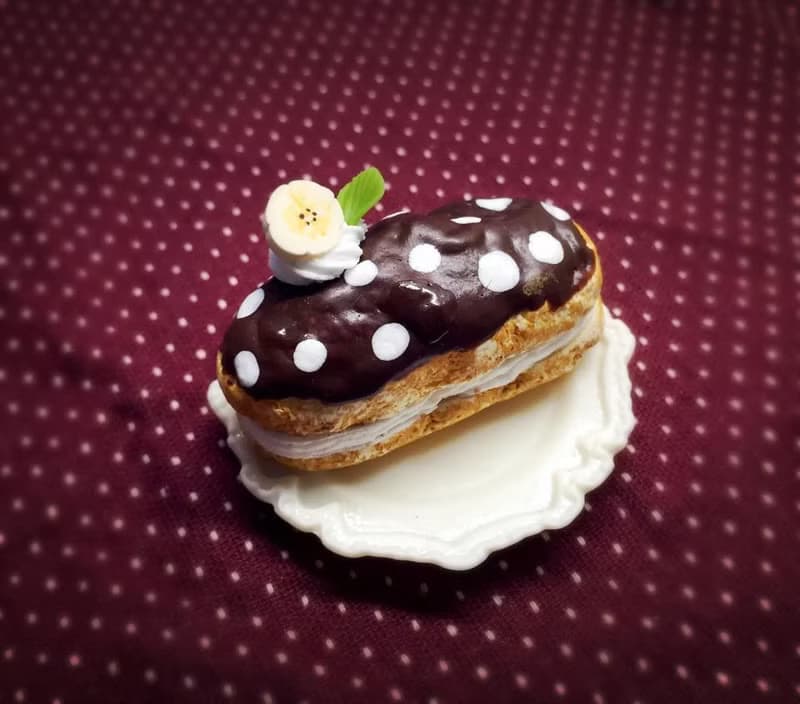 ~~mini 新品上市～～巧克力點點閃電泡芙吊飾（香蕉） ((滿600隨機送神秘小禮物))