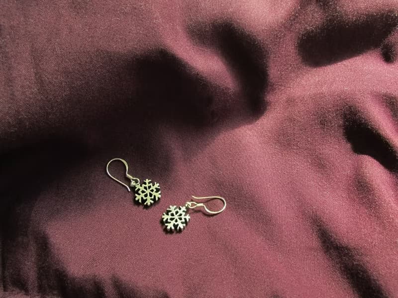 snowflake earrings_雪花耳環 |耳針 耳夾 設計師手工 聖誕節禮物