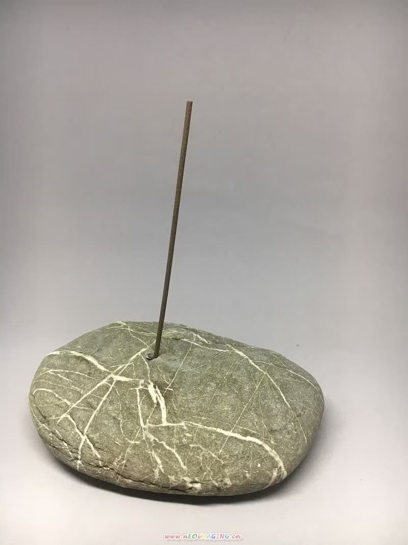燻香座~花影繚香~黃銅刻花舊化處理搭配雅石,手作的詩青冶單品!
