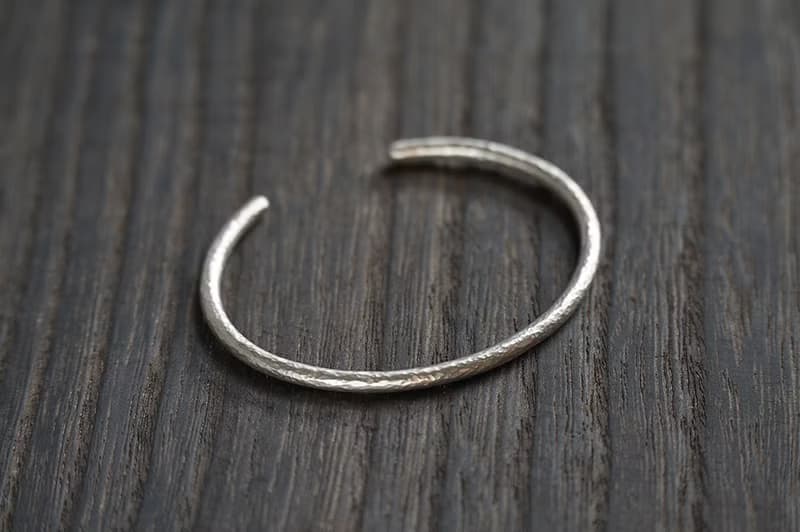 雨滴 3mm手工鍛敲手環