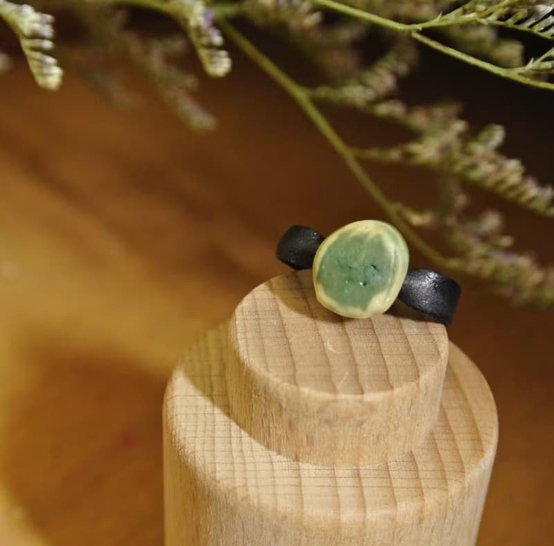 【 T - C 】戒指 皮革 牛皮 日本白瓷 瓷器  限量 自然釉色 無限看不膩色調 攝氏1350高溫燒製