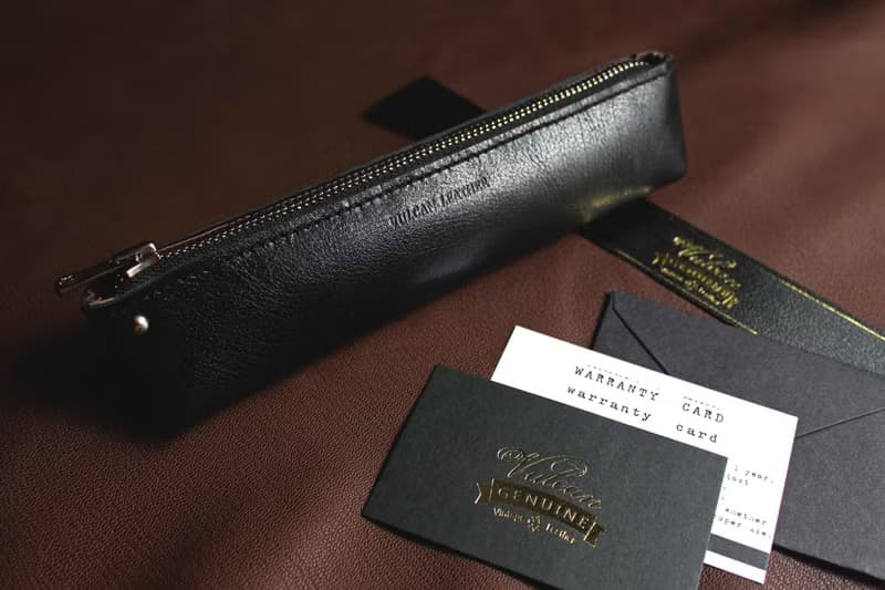 VULCAN Goatskin leather 細膩紋路 袋鼠皮/山羊皮 三角筆袋