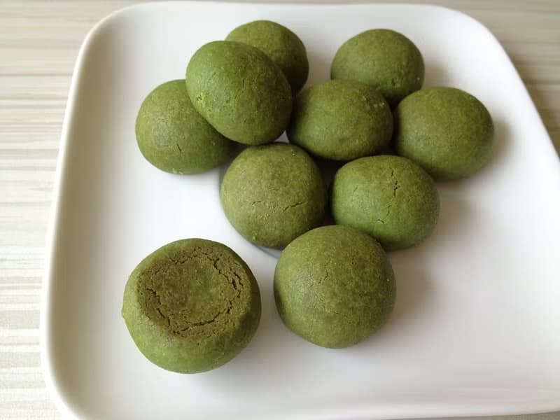 Tuxedo Cat Handmade　塔西躲貓貓 - 抹茶雪球