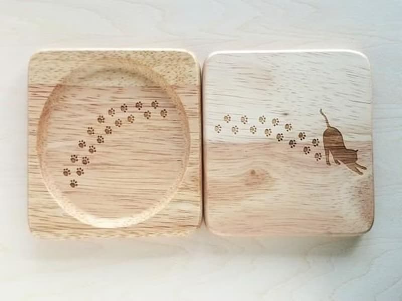 肉球足跡 角型コースター 猫ちゃんシルエット付　Gift wrapping Christmas Gift