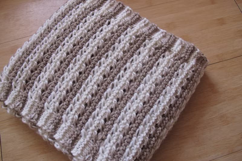 Lan毛線圍巾(米白條紋)