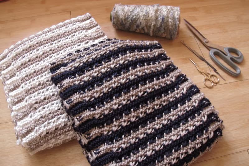 Lan毛線圍巾(米白條紋)