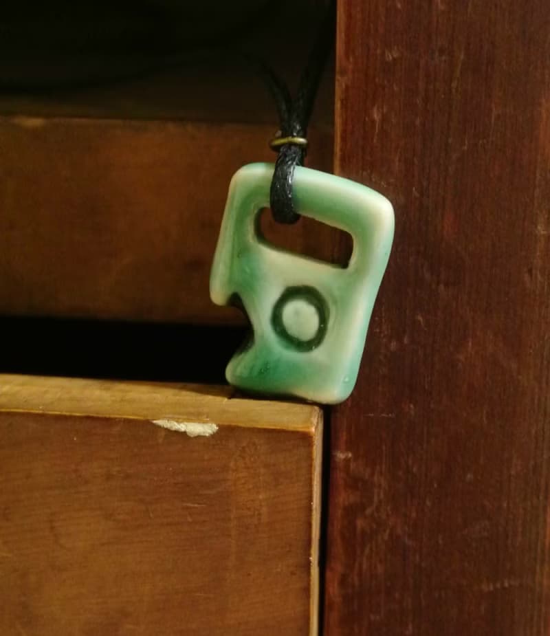 【 T - C 】項鍊 日本白瓷 瓷器  限量 自然釉色 無限看不膩色調 攝氏1350高溫燒製