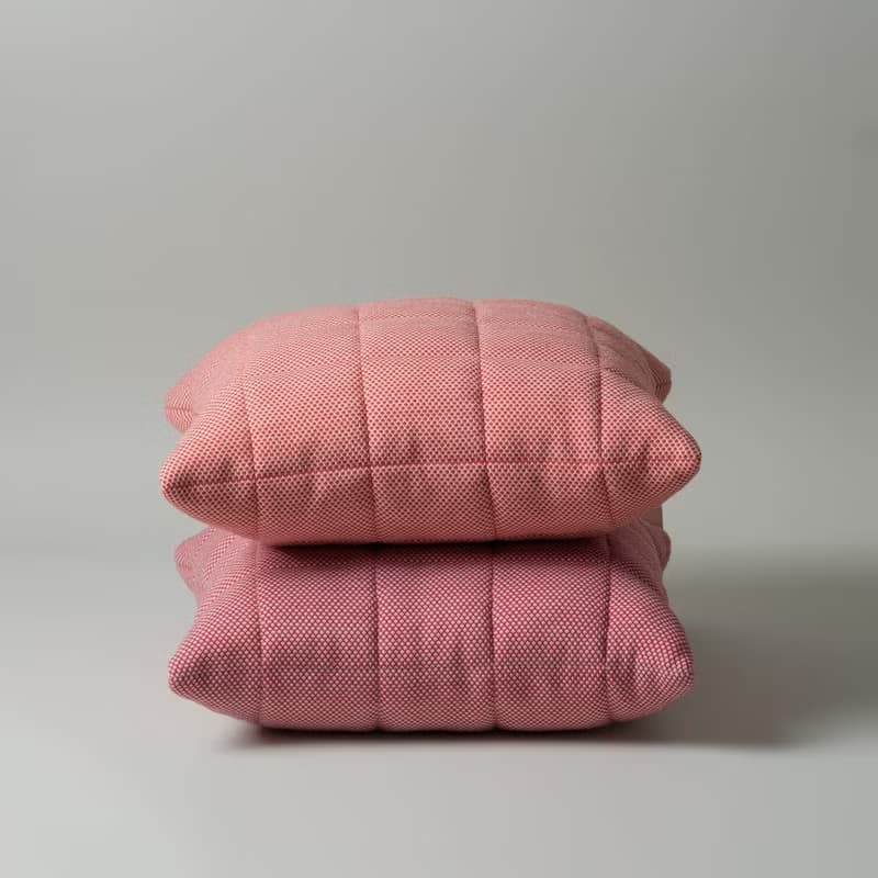 Soft Grid 羊毛織抱枕  | MUUTO