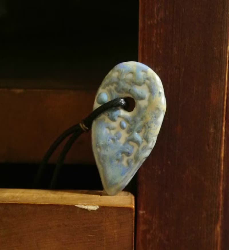 【 T - C 】項鍊 日本白瓷 瓷器  限量 自然釉色 無限看不膩色調 攝氏1350高溫燒製