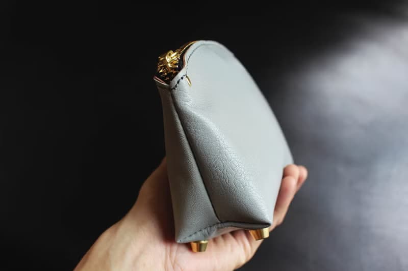【化妝包 萬用包 Beauty Bag】山羊皮/袋鼠皮 包腳站立 大開口
