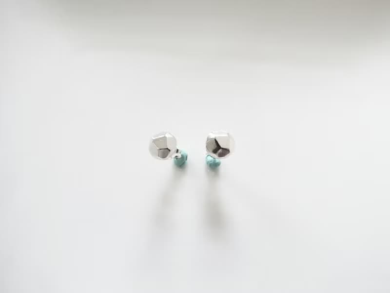 小圓石 | 純銀耳環 女款 可改夾式 簡約 手工銀飾 情人禮物