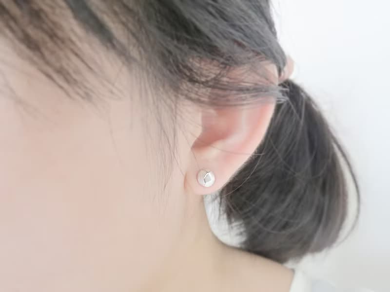 小圓石 | 純銀耳環 女款 可改夾式 簡約 手工銀飾 情人禮物