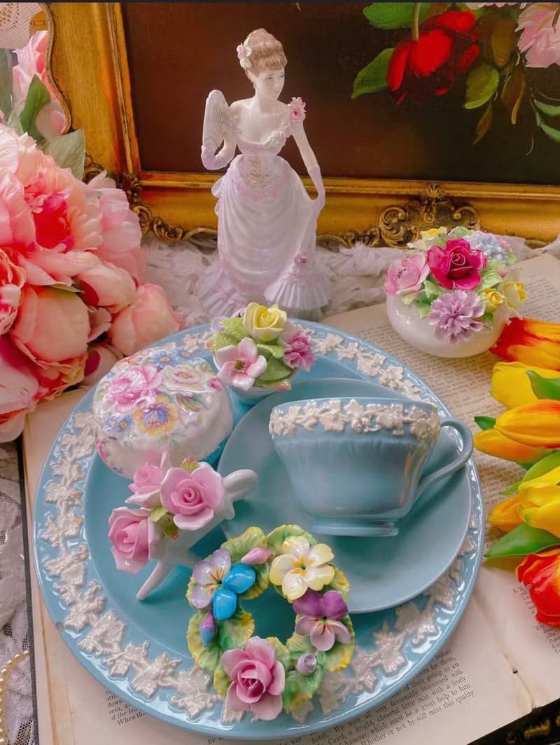 英國骨瓷Wedgwood 1940 年藤浮雕蛋糕盤庫存品值得收藏