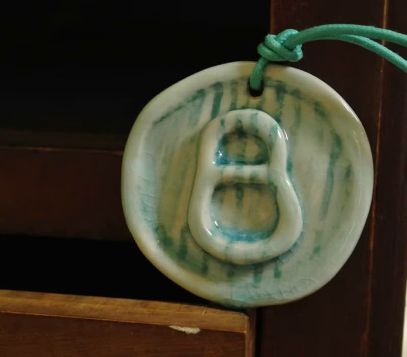 【 T - C 】項鍊 日本白瓷 瓷器  限量 自然釉色 無限看不膩色調 攝氏1350高溫燒製