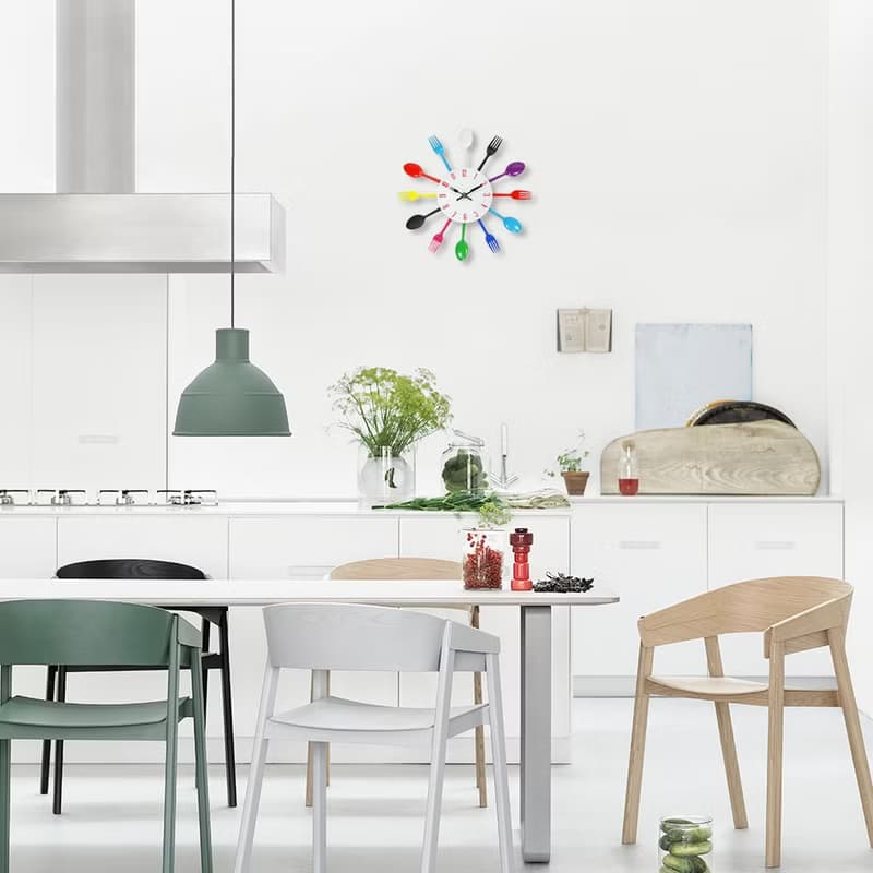 iINDOORS 彩虹餐具靜音時鐘 掛鐘 鐵鐘 設計 刀叉 湯匙 餐廳裝飾