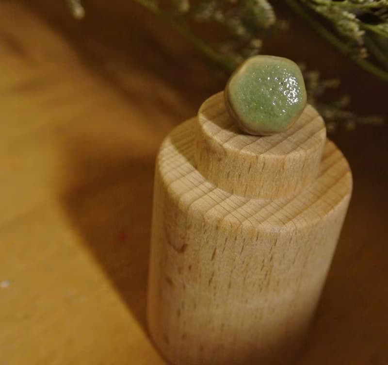 【 T - C 】耳環 日本白瓷 瓷器  限量 自然釉色 無限看不膩色調 攝氏1350高溫燒製