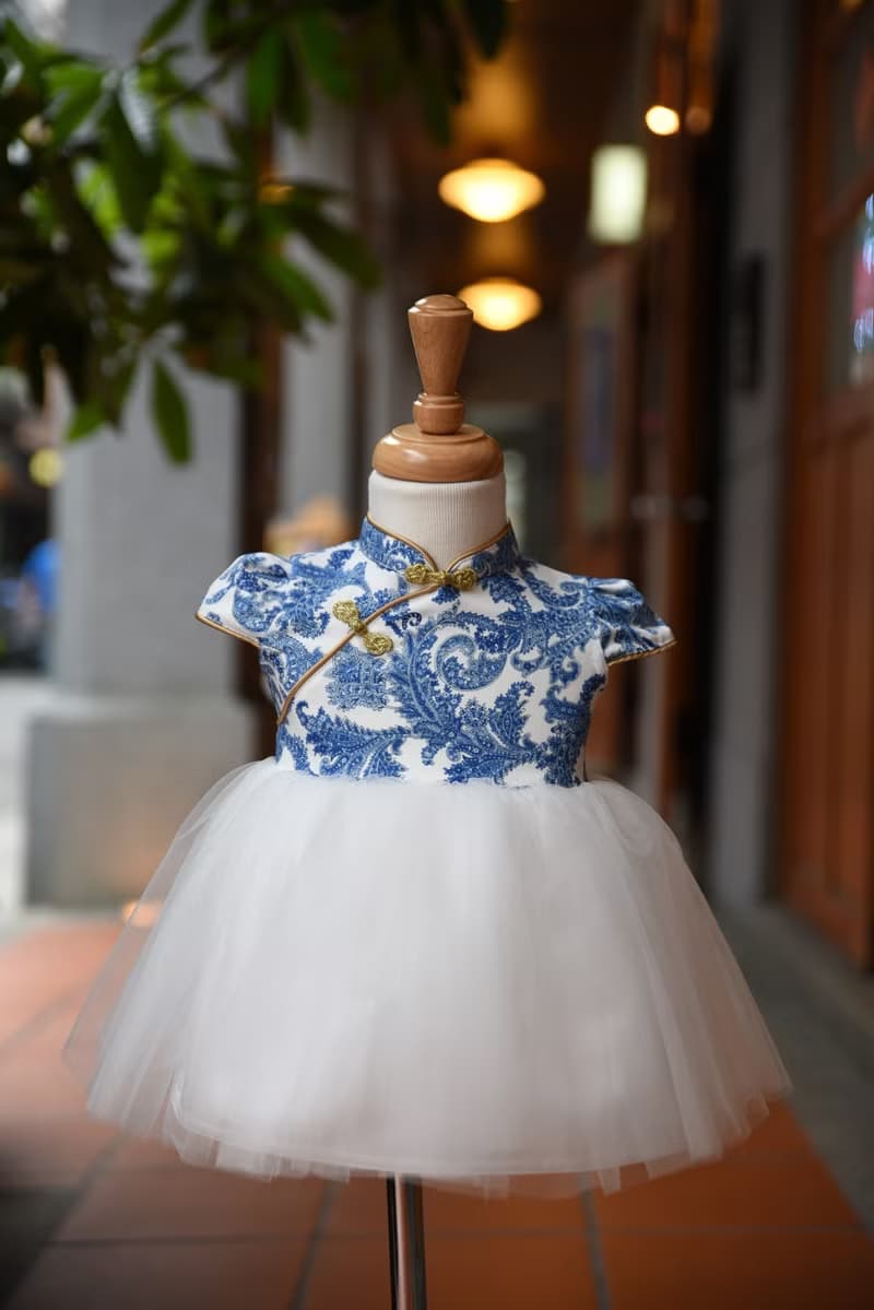 Angel Nina 訂製中國風旗袍禮服 青花瓷 花童 生日 音樂會 派對