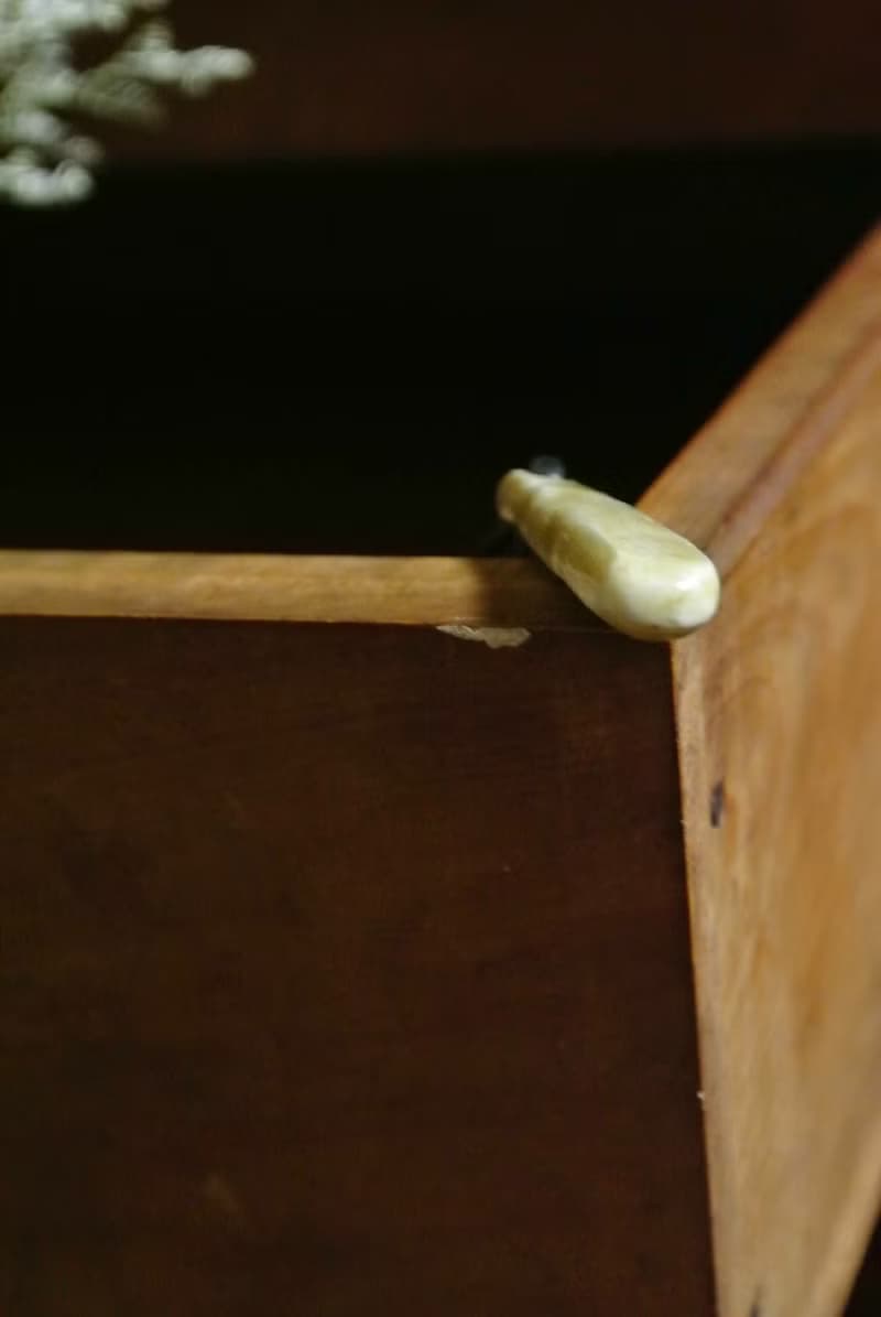 【 T - C 】項鍊 日本白瓷 瓷器  限量 自然釉色 無限看不膩色調 攝氏1350高溫燒製