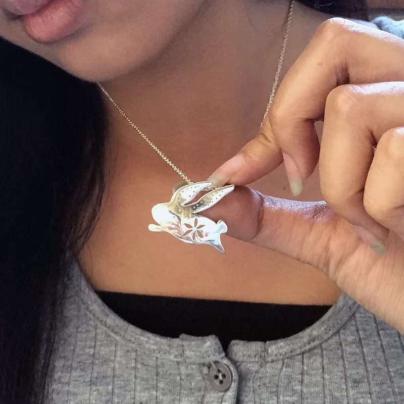 長耳兔兔~純銀十二生肖彌月墜飾項鍊,手作的詩小朋友第一件純銀飾