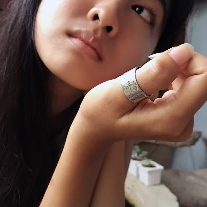 印記~純銀皺金法手工寬版戒指/尾戒,青冶金工手作的詩,幸福中!