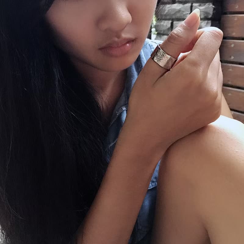 印記~純銀皺金法手工寬版戒指/尾戒,青冶金工手作的詩,幸福中!