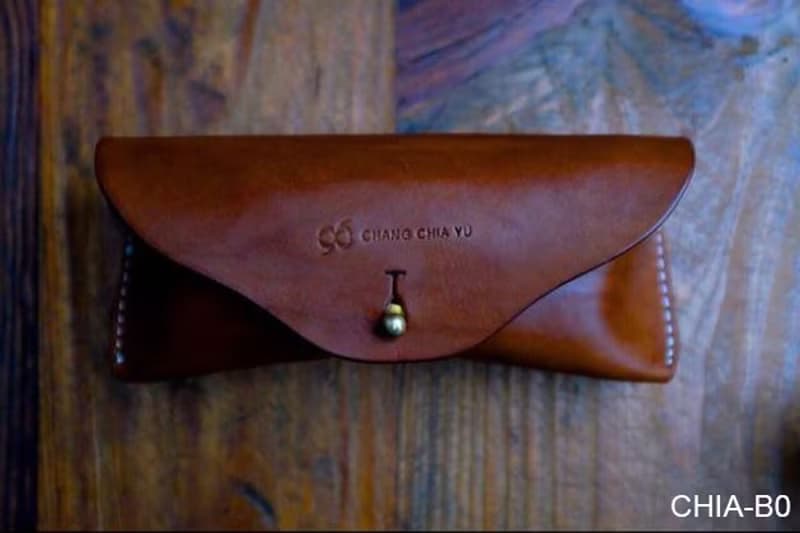 【YuYu】名模張珈瑜自創品牌 -手工植鞣牛皮眼鏡盒