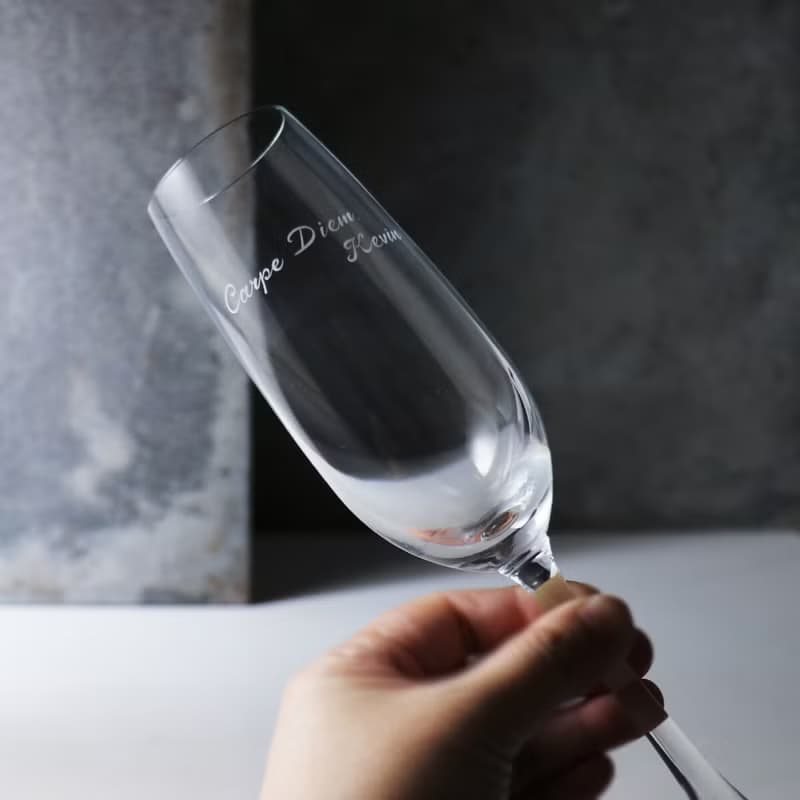 210cc【冰晶薄邊】香檳刻字酒杯 畢業