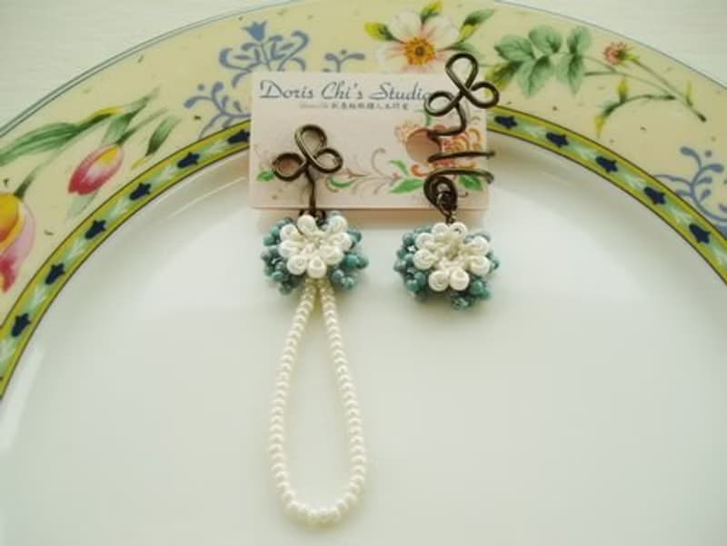 手工蕾絲飾品(蕾絲耳環及耳骨環組---Chic I) 夾式耳環