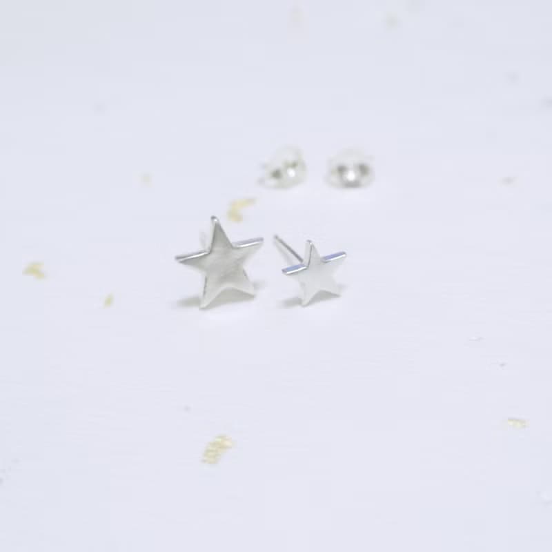 [聖誕節(交換禮物)]<符號系列> 夏夜雙星(牛郎織女) 純銀耳環(針)