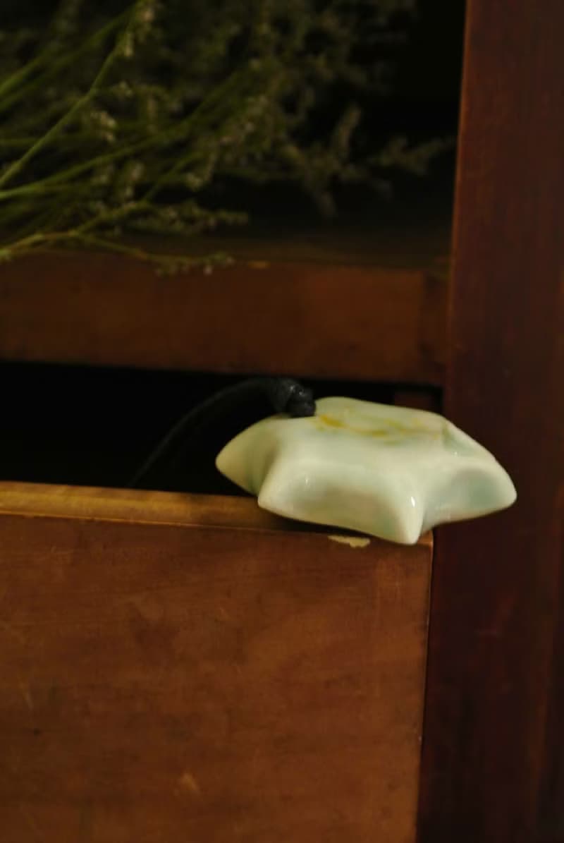 【 T - C 】項鍊 日本白瓷 瓷器  限量 自然釉色 無限看不膩色調 攝氏1350高溫燒製