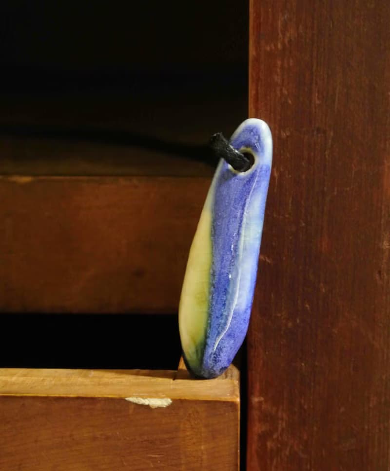 【 T - C 】項鍊 日本白瓷 瓷器  限量 自然釉色 無限看不膩色調 攝氏1350高溫燒製