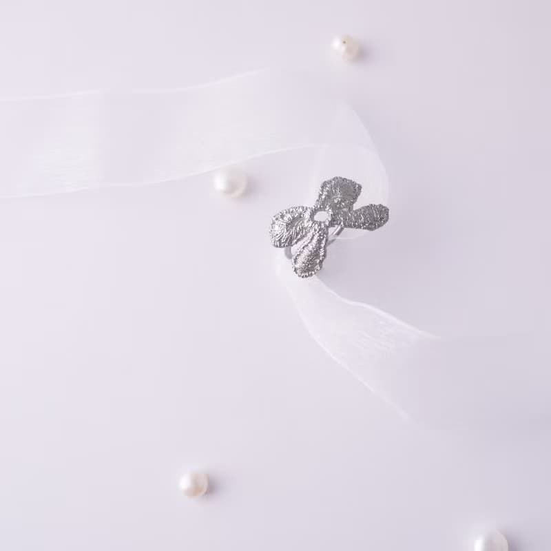 禮物_純銀法式金屬蕾絲蝴蝶結戒指Choccy