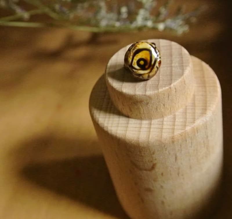 【 T - C 】耳環 日本白瓷 瓷器  限量 自然釉色 無限看不膩色調 攝氏1350高溫燒製