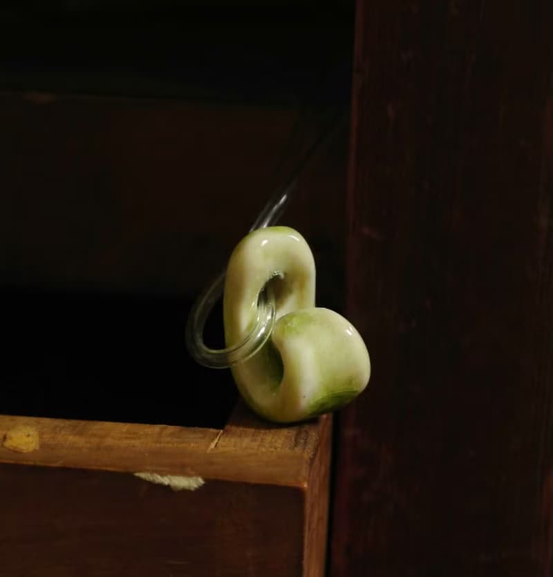 【 T - C 】項鍊 日本白瓷 瓷器  限量 自然釉色 無限看不膩色調 攝氏1350高溫燒製