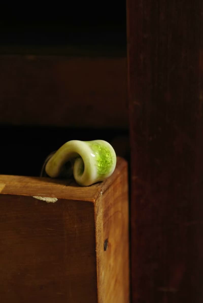 【 T - C 】項鍊 日本白瓷 瓷器  限量 自然釉色 無限看不膩色調 攝氏1350高溫燒製