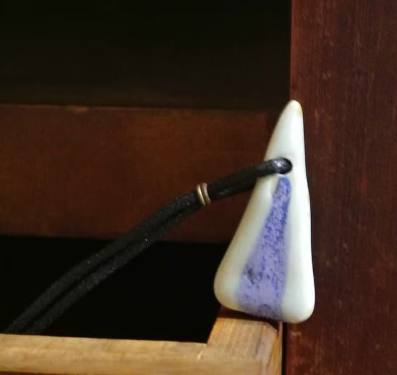 【 T - C 】項鍊 日本白瓷 瓷器  限量 自然釉色 無限看不膩色調 攝氏1350高溫燒製