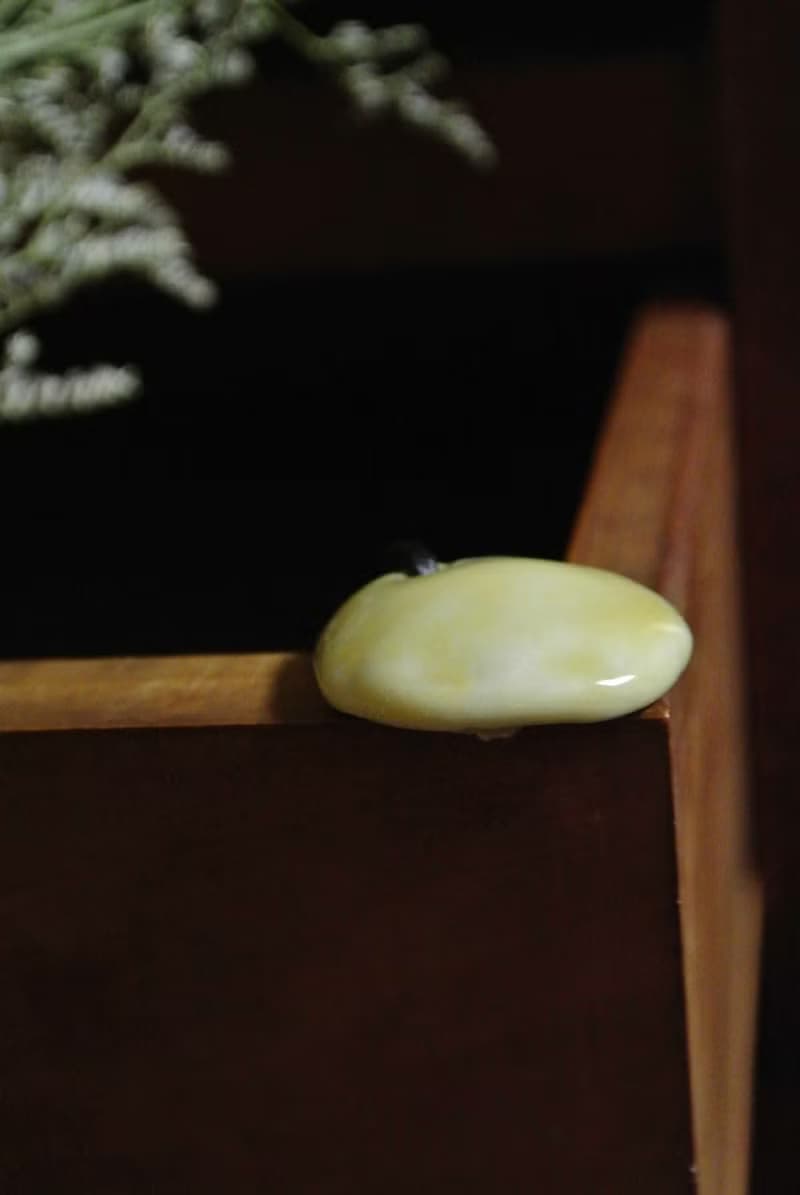 【 T - C 】項鍊 日本白瓷 瓷器  限量 自然釉色 無限看不膩色調 攝氏1350高溫燒製